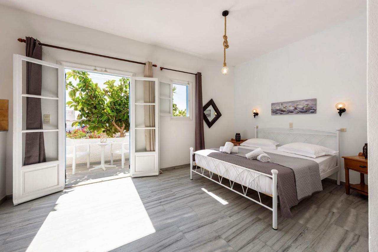 Astoria Apartments Paros Island Екстер'єр фото