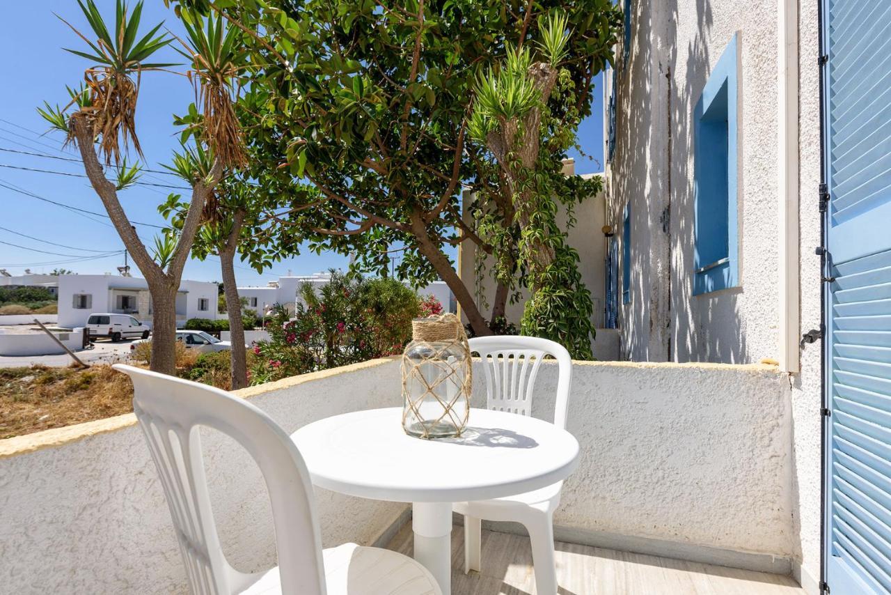 Astoria Apartments Paros Island Екстер'єр фото