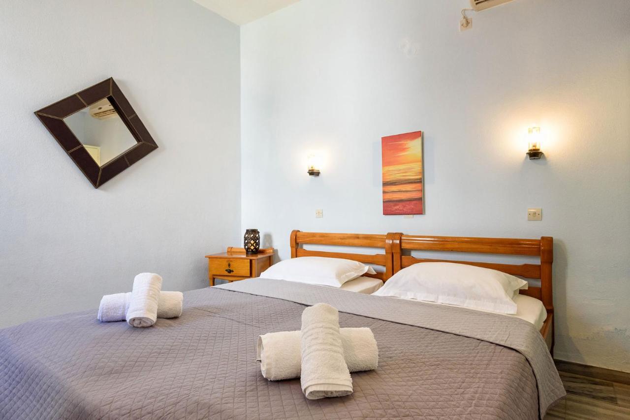 Astoria Apartments Paros Island Екстер'єр фото