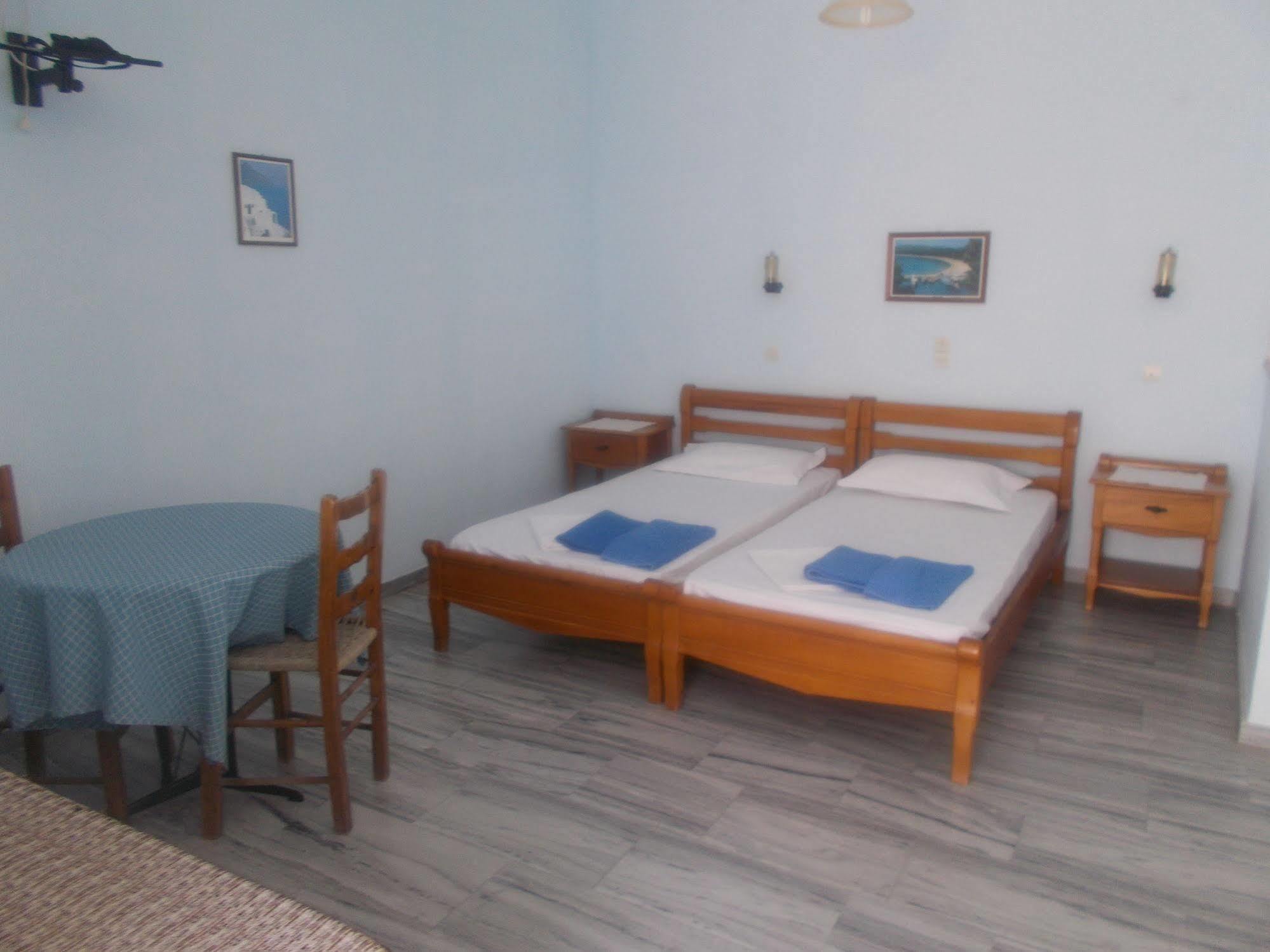 Astoria Apartments Paros Island Екстер'єр фото